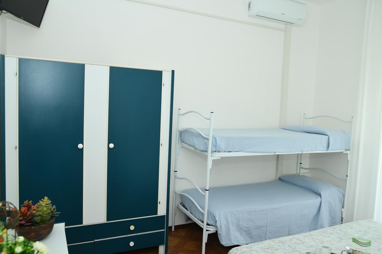 Albergo Leonarda Rimini Esterno foto