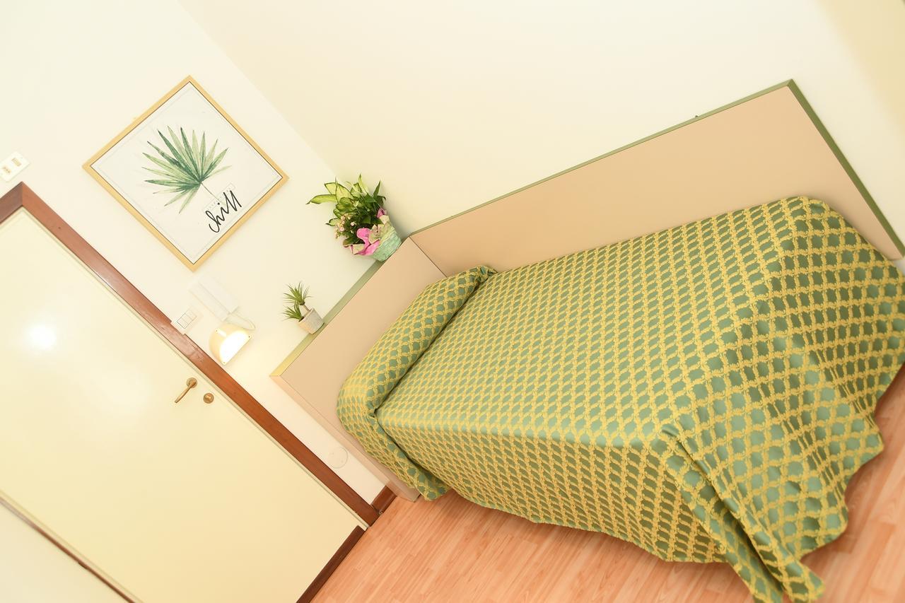 Albergo Leonarda Rimini Esterno foto