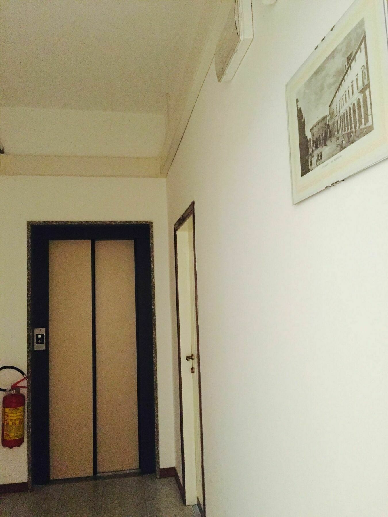 Albergo Leonarda Rimini Esterno foto